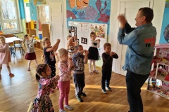 Hand to hand - warsztaty taneczne- Biedronki