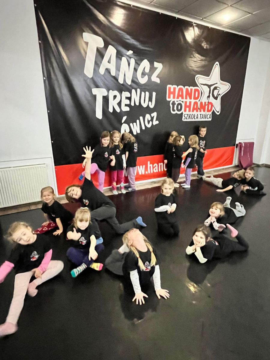 Zajecia Hand to hand Słoneczka i Pszczółki